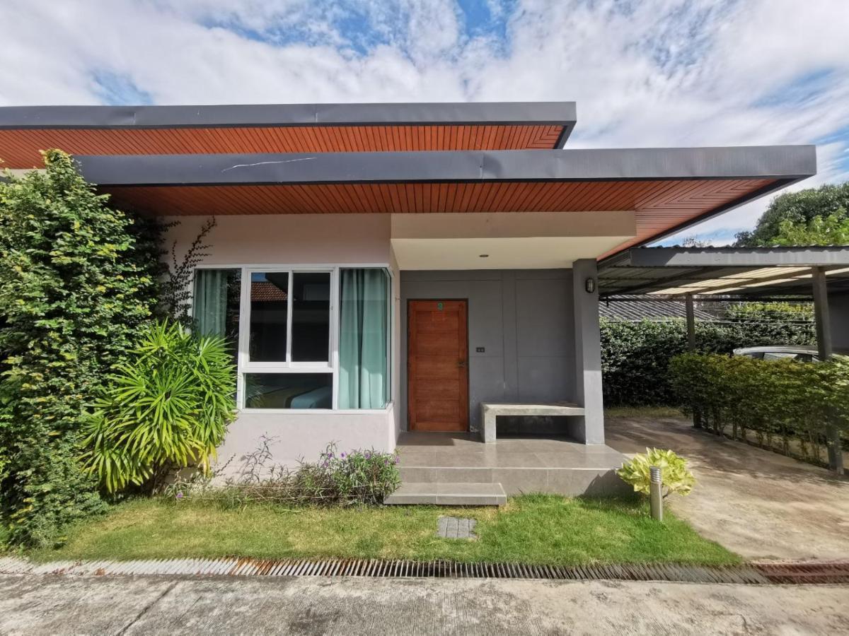 Smile Resort Sriracha Si Racha Exterior photo
