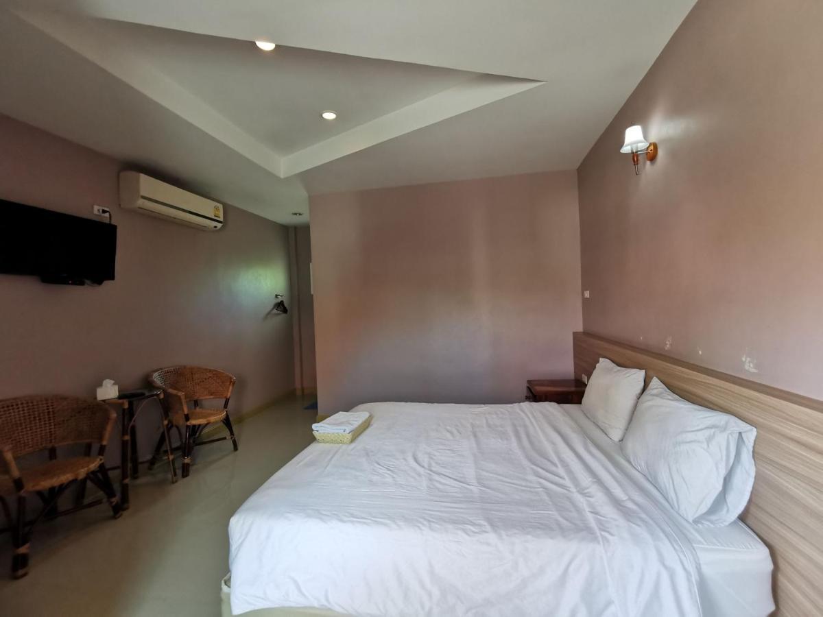 Smile Resort Sriracha Si Racha Exterior photo